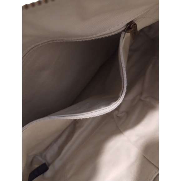 Fossil Kinley Medium Crossbody Ivory Pale Gold Metallic Pebbled‎ Leather - Picture 9 of 10